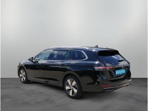 Volkswagen Passat Elegance 2.0 TDI DSG / Navi, Matrix, ACC
