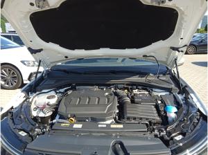 Volkswagen Passat Elegance 2.0 TDI DSG / Navi, Matrix, ACC