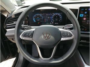 Volkswagen Passat Elegance 2.0 TDI DSG / Navi, Matrix, ACC