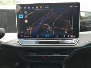 Volkswagen Passat Elegance 2.0 TDI DSG / Navi, Matrix, ACC