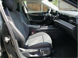 Volkswagen Passat Elegance 2.0 TDI DSG / Navi, Matrix, ACC