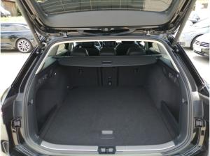 Volkswagen Passat Elegance 2.0 TDI DSG / Navi, Matrix, ACC