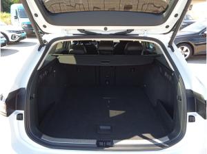 Volkswagen Passat Elegance 2.0 TDI DSG / Navi, Matrix, ACC