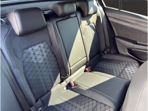 Volkswagen Golf VIII 2.0 TDI DSG R line / SOFORT VERFÜGBAR !