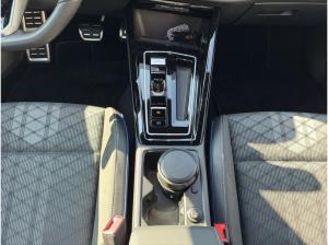 Volkswagen Golf VIII 2.0 TDI DSG R line / SOFORT VERFÜGBAR !