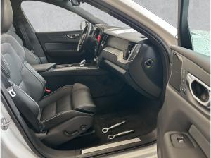 Volvo XC60 Plus Black Edition T8 Plug-In Hybrid AWD