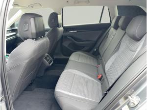 Skoda Superb Combi Selection 2.0l TDI DSG NAVI/ACC/AHK