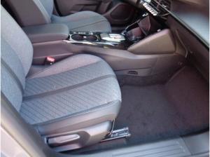 Peugeot 2008 Allure Hybrid 145 Allwetterreifen, Sitzheizung