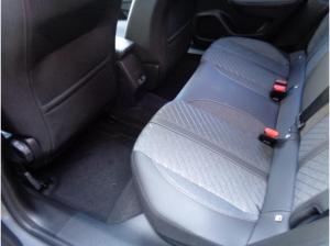 Peugeot 2008 Allure Hybrid 145 Allwetterreifen, Sitzheizung