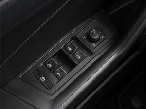 Volkswagen T-Roc 1.5 TSI R-Line Kamera Keyless LED ACC