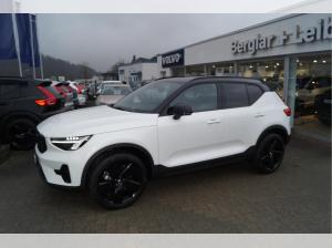 Volvo XC40 B4 Benzin 2WD Plus Black Edition DKG/AHK/Standheiz./360° **PRIVAT**