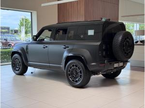 Land Rover Defender 4.4 P635 110 OCTA BLACK