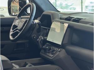 Land Rover Defender 4.4 P635 110 OCTA BLACK