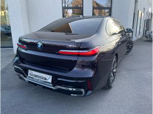 BMW i7 M70 xDrive || B&W TheatherScreen Autobahnass exc.Loug.Sit