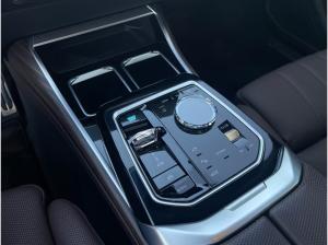 BMW i7 M70 xDrive || B&W TheatherScreen Autobahnass exc.Loug.Sit