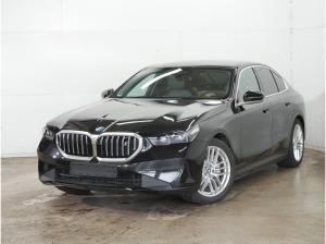 BMW i5 eDrive40 Head-Up/360°/SHZ hinten/DrivingAss.Prof./Autobahnass./HK/Komfortsitze/Gestik.