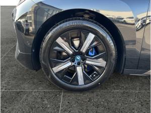 BMW ix xDrive40