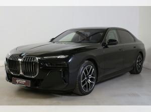BMW i7 xDr. 60 M Sport NP 163540.- ACC Massage Park+