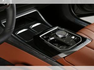 BMW i7 xDr. 60 M Sport NP 163540.- ACC Massage Park+