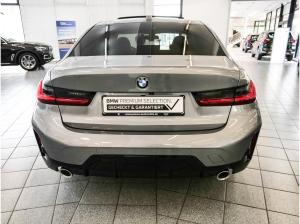 BMW 330 330i xDrive M-Sport Aut Nav HuD LED h&k Glasd
