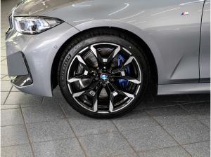 BMW 330 330i xDrive M-Sport Aut Nav HuD LED h&k Glasd