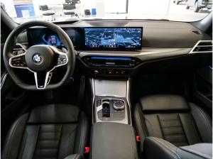 BMW 330 330i xDrive M-Sport Aut Nav HuD LED h&k Glasd