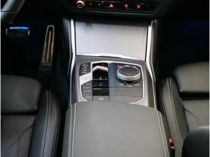 BMW 330 330i xDrive M-Sport Aut Nav HuD LED h&k Glasd