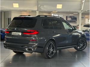 BMW X7 xDrive40i MSport DA/PA Prof 6Sitzer SkyLounge