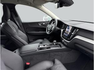 Volvo XC60 B5 AWD Core💫 250PS / 184 kW