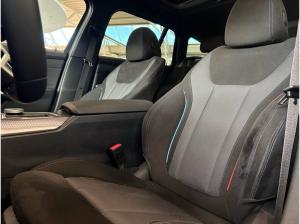 BMW 330 330d xDrive M Sport DA ACC PA+ Pano HuD AHK 19 LMR