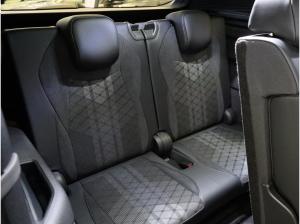 Volkswagen Tayron R-Line 2,0TDI 4MOTION DSG Pano,AHK Lagerwagen !