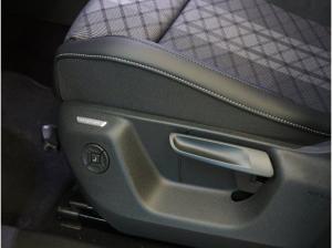 Volkswagen Tayron R-Line 2,0TDI 4MOTION DSG Pano,AHK Lagerwagen !