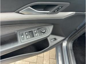 Volkswagen Golf VIII 1.5 TSIe Life DSG HeadUp Navi CarPlay