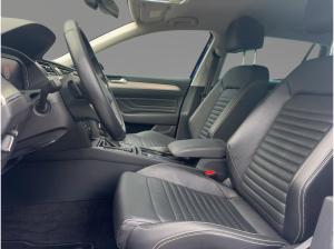 Volkswagen Passat Variant 2.0 TDI 4Moti. DSG R-Line AHK ACC