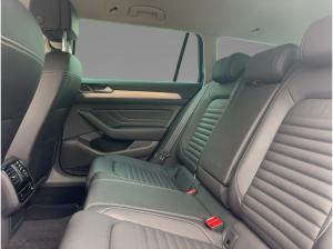 Volkswagen Passat Variant 2.0 TDI 4Moti. DSG R-Line AHK ACC