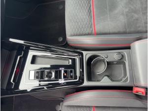 Volkswagen Golf VIII 2.0 GTI Clubsport DSG Navi HeadUp Pano