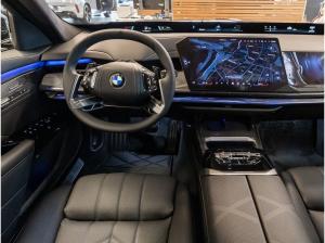 BMW 740 xDrive HUD ACC AHK NAVI LED Sound Syst. DAB