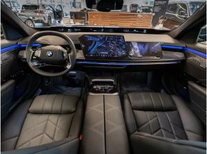 BMW 740 xDrive HUD ACC AHK NAVI LED Sound Syst. DAB