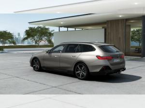 BMW i5 xDrive40 Touring💥Vorführwagen mit 30%Nachlass💥Übernahme April 2027