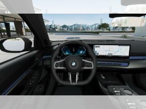 BMW i5 xDrive40 Touring💥Vorführwagen mit 30%Nachlass💥Übernahme April 2027
