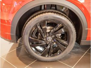 Volkswagen T-Roc Cabriolet R-Line 1.5 l TSI OPF 7-Gang-Doppelkupplungsgetri ebe DSG