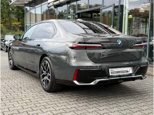 BMW 750 e xDrive M Sport //ExecutiveLoungeSeating uvm.
