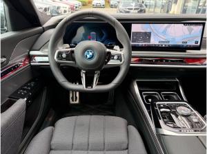 BMW 750 e xDrive M Sport //ExecutiveLoungeSeating uvm.