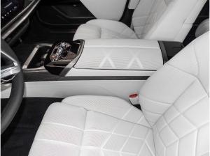 BMW 740 xDrive M Sportpaket Pro * Connoisseur Paket * Executive Paket * Parking Assist. Professional * Drivi