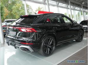 Audi RS Q8 SUV performance tiptronic