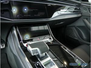 Audi RS Q8 SUV performance tiptronic