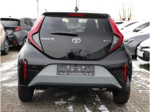 Toyota Aygo X 1,5 HEV Teamplayer SHZ PDC KLIMA ALU BT  bis 15.09.2026