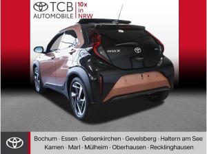 Toyota Aygo X 1.5 HEV LOUNGE FALTDACH JBL NAVI SHZ PDC bis 15.09.2026