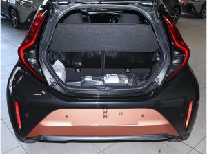 Toyota Aygo X 1.5 HEV LOUNGE FALTDACH JBL NAVI SHZ PDC bis 15.09.2026