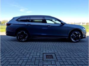 Skoda Superb Combi 1.5 TSI iV Sportline DSG Matrix AHK Navi